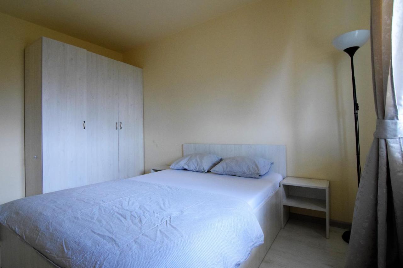 Ferienwohnung Gara De Nord - Resedinta Lui Calin Bukarest Exterior foto